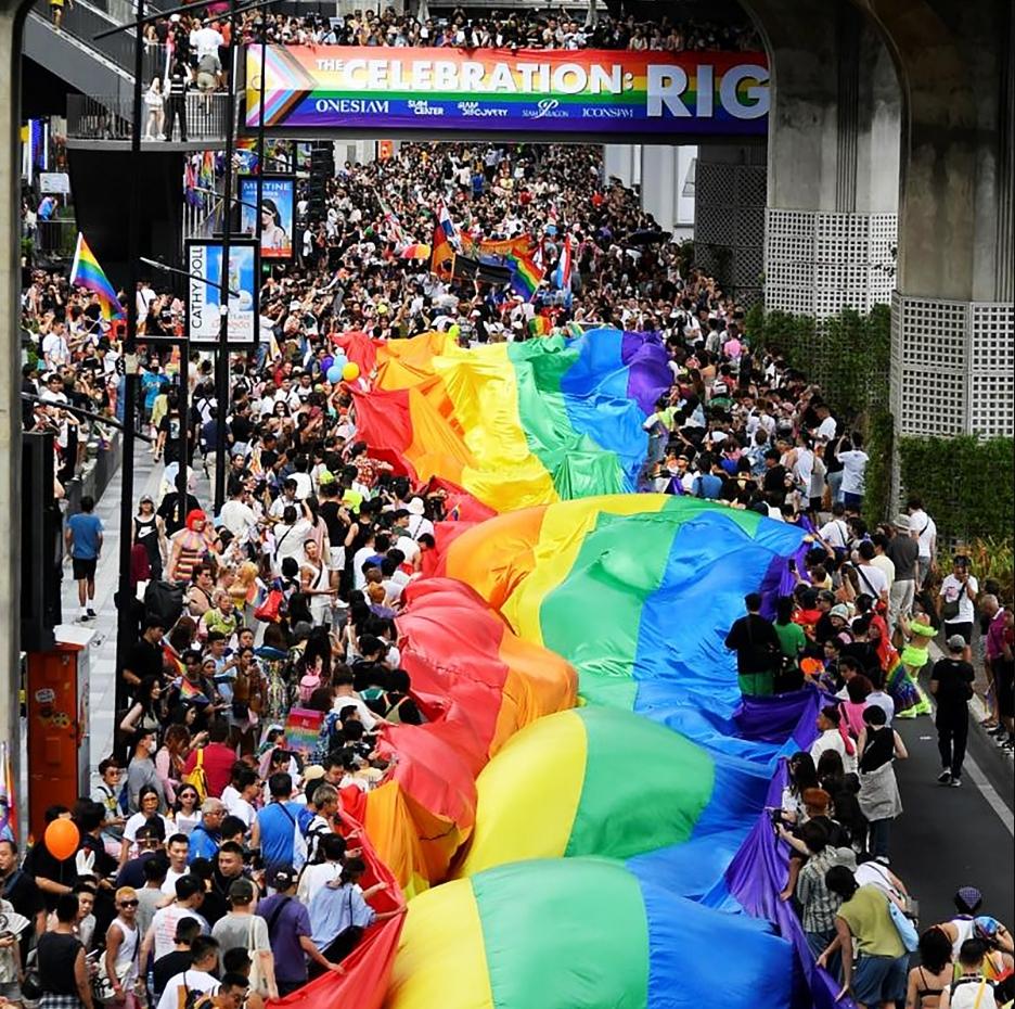 沿着拉玛一世路将举行一场200米长的彩虹旗活动,这也是泰国最长的骄傲