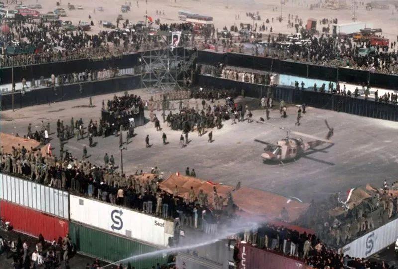 混沌的国葬伊玛目霍梅尼的告别