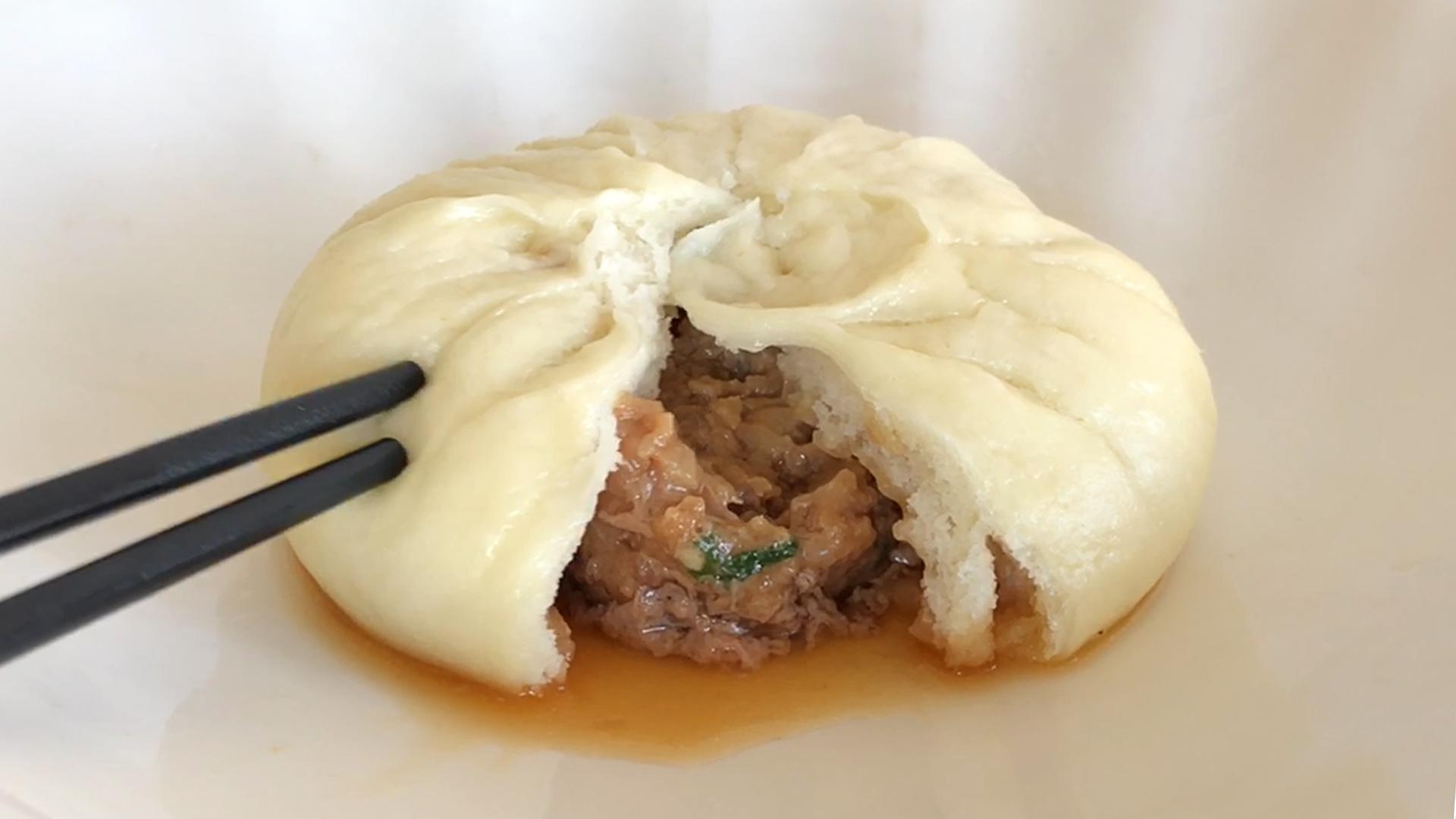 蒸包子别放酵母粉了教你个传统做法薄皮大馅上桌一筐不够吃