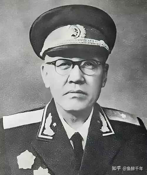 第一支是皖西红28军,1933年1月成立,由廖荣坤任军长,王平章任政委