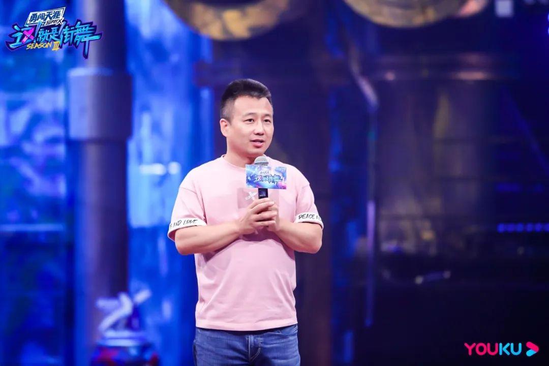 此外,还有阿里巴巴集团合伙人,阿里文娱总裁兼优酷总裁樊路远