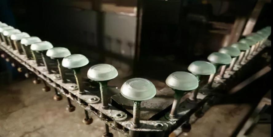 玻璃瓶的后道加工工艺——喷涂工艺