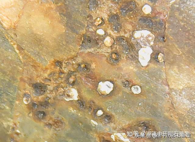 实拍酸洗后的橄榄陨石