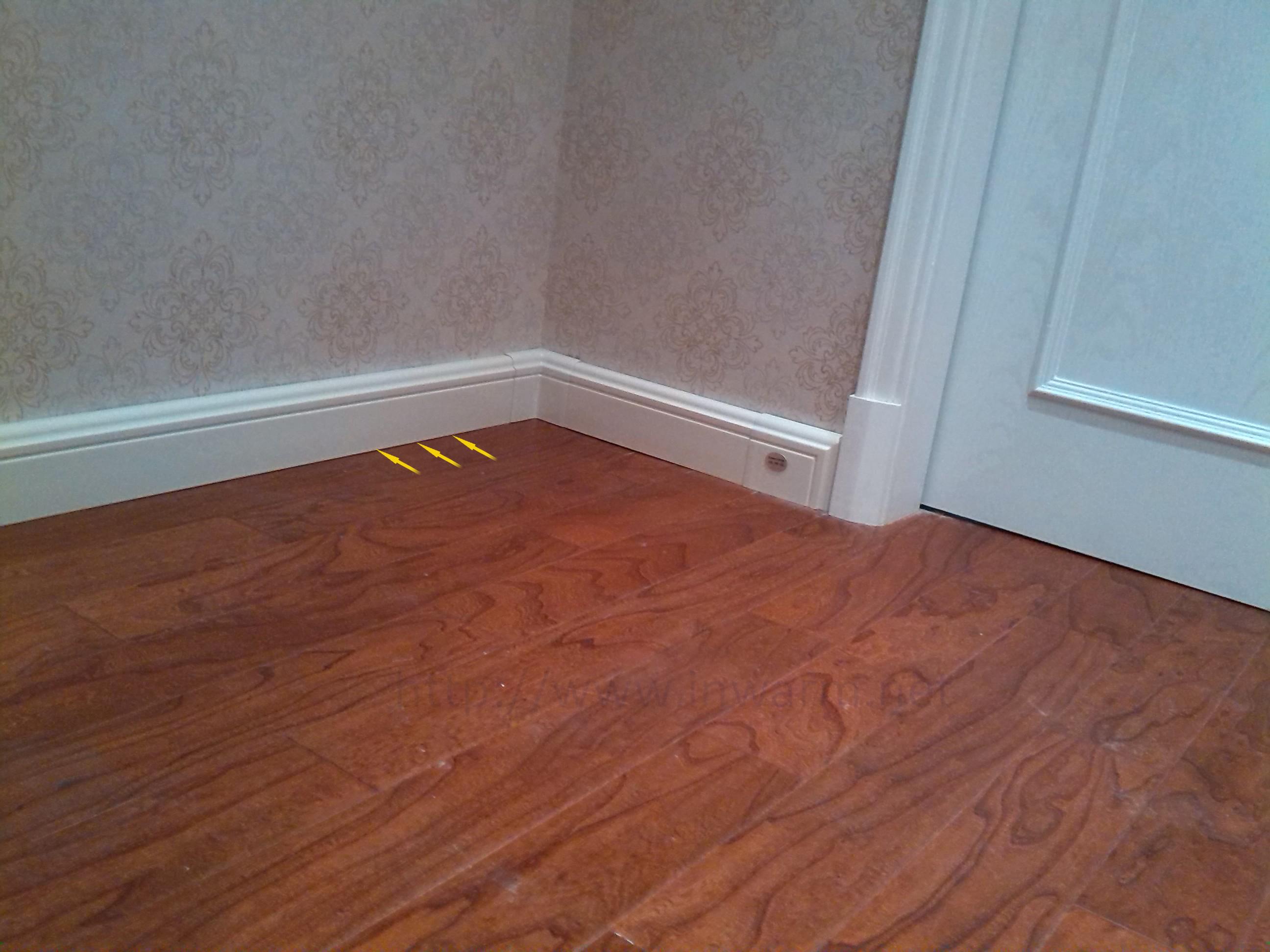 新房安装踢脚暖的步骤过程和细节