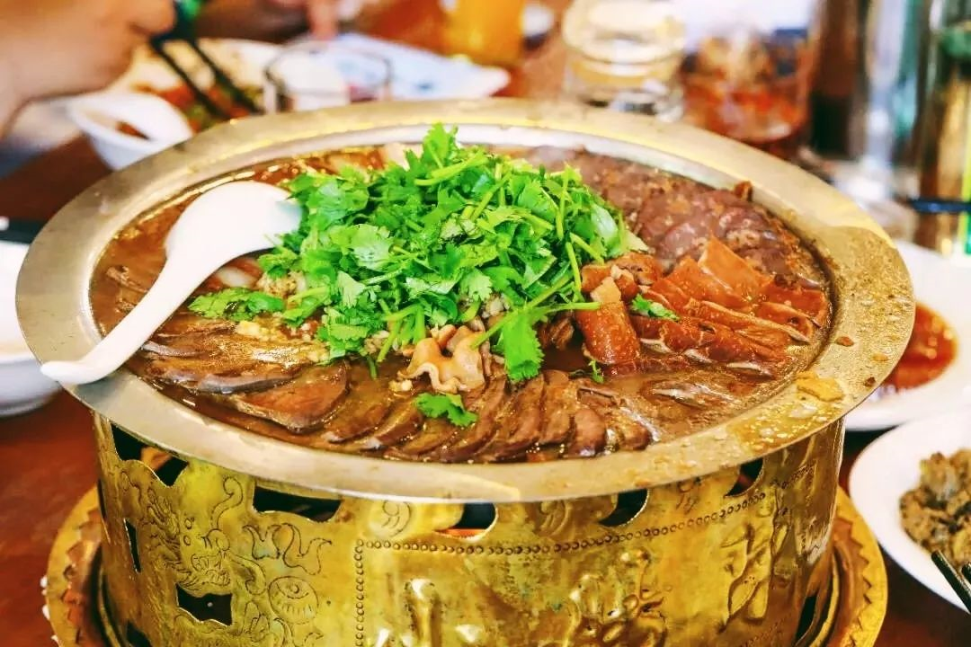 我靠一碗卤煮火烧,扛过北京的冬天 - 知乎