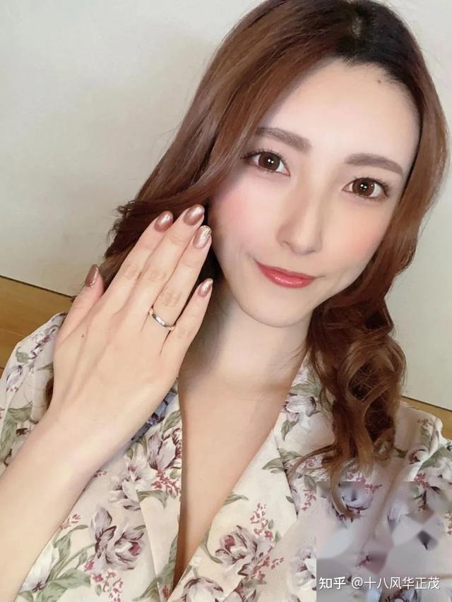 低调女神森泽佳奈：内敛的成功 - 知乎