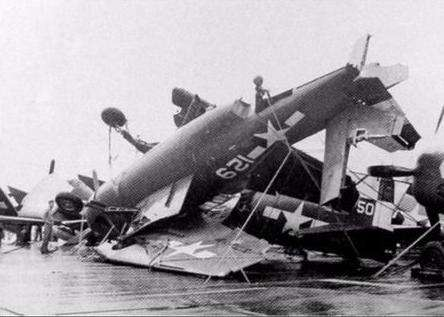 航空母舰怕台风(飓风)吗?