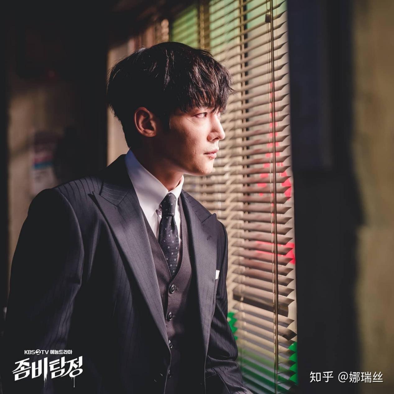 崔振赫,朴柱炫等人主演的一部刑侦喜剧片《僵尸侦探》