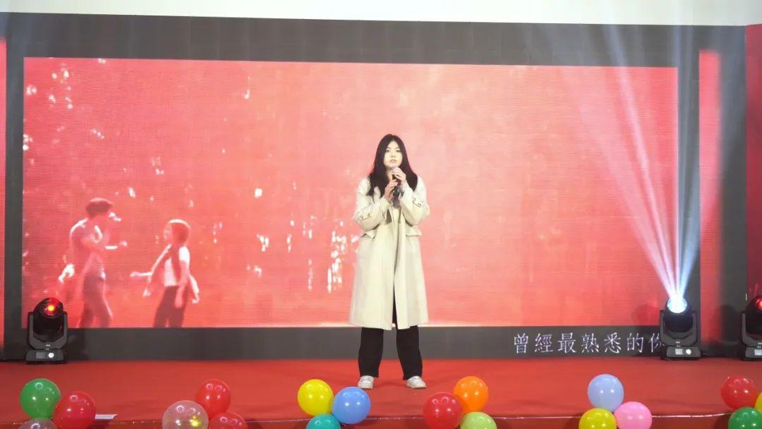 欢度元旦 喜迎新年|浙广电富阳校区开展校园歌手大赛暨元旦文艺晚会、2024秋季学期文体周活动闭幕式活动(图11)