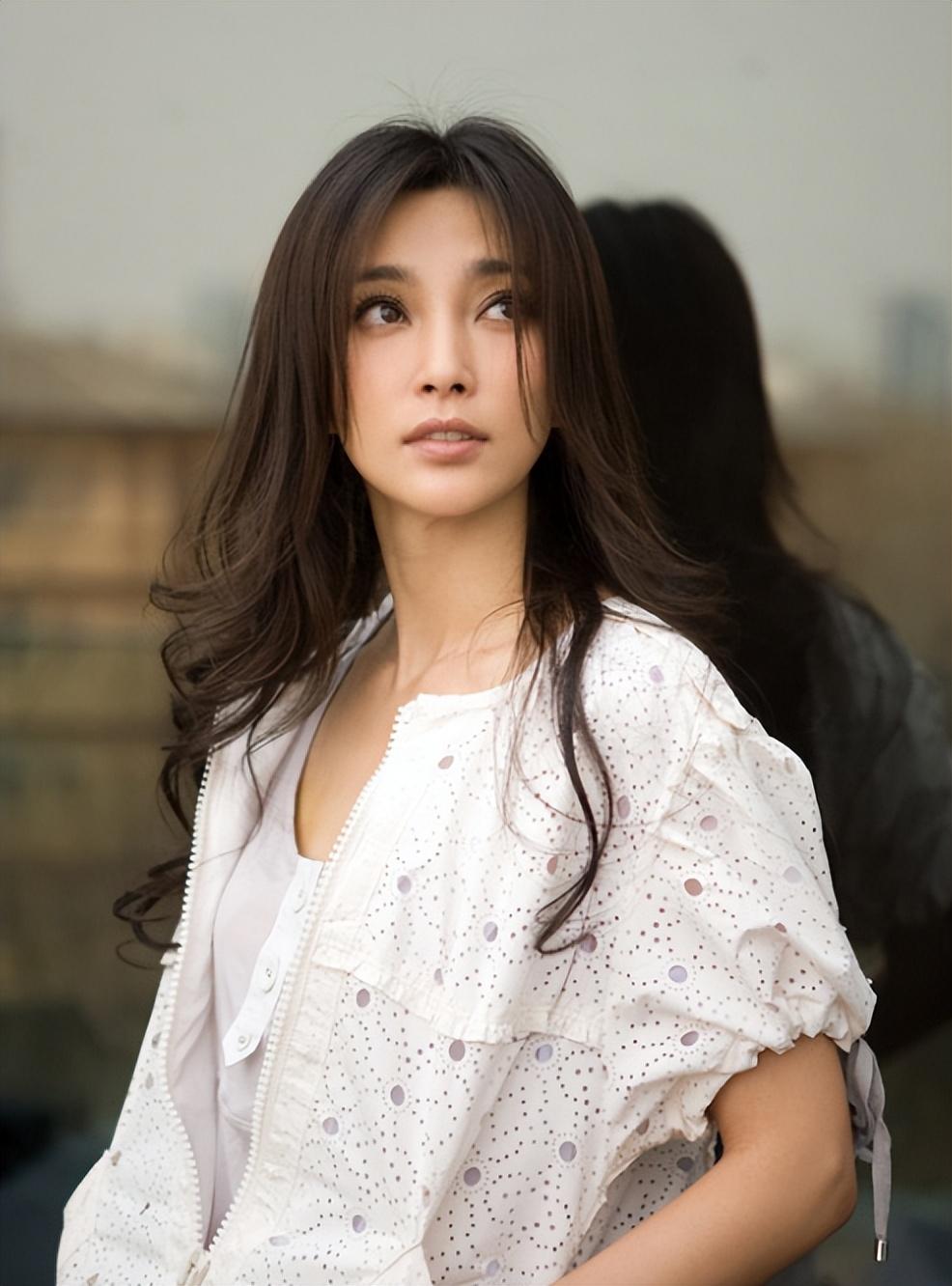 《巨齿鲨2》票房大获成功,李冰冰为何不参演:身体已大不如从前 - 知乎