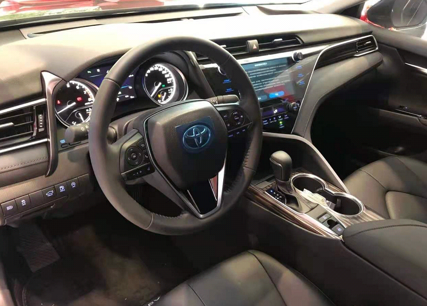 到店体验20l凯美瑞价格优惠大这样全黑内饰能接受吗