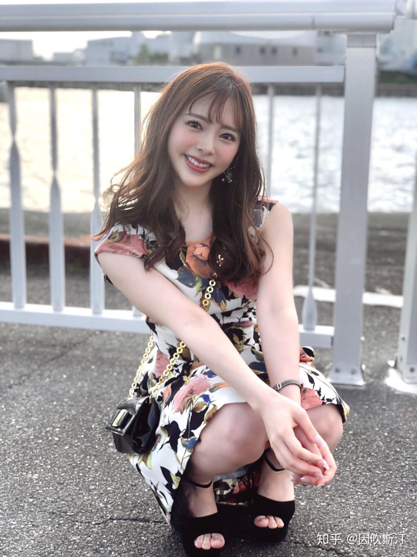 巧笑倩兮，美目盼兮”的治愈系健身达人—小仓由菜- 知乎