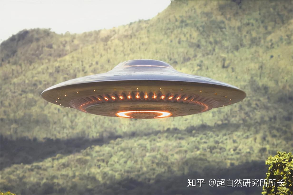 还是另类的ufo飞棍?第六集,飞棍疑云答案:牙龈出血平静的山村,出现了