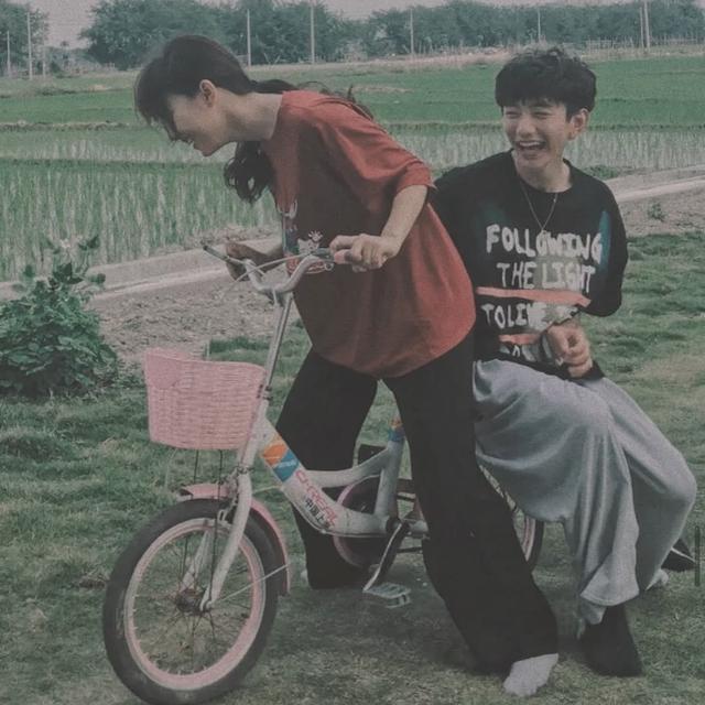 文艺且小众的情侣头像