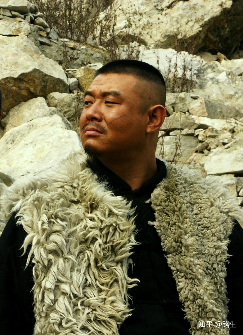 柱子山之所以有名,很大程度上在于它是混世恶魔刘黑七覆灭的地方.