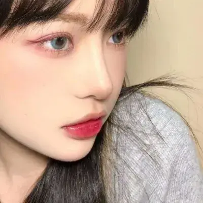 2024温柔到极致的女生头像(共16张)