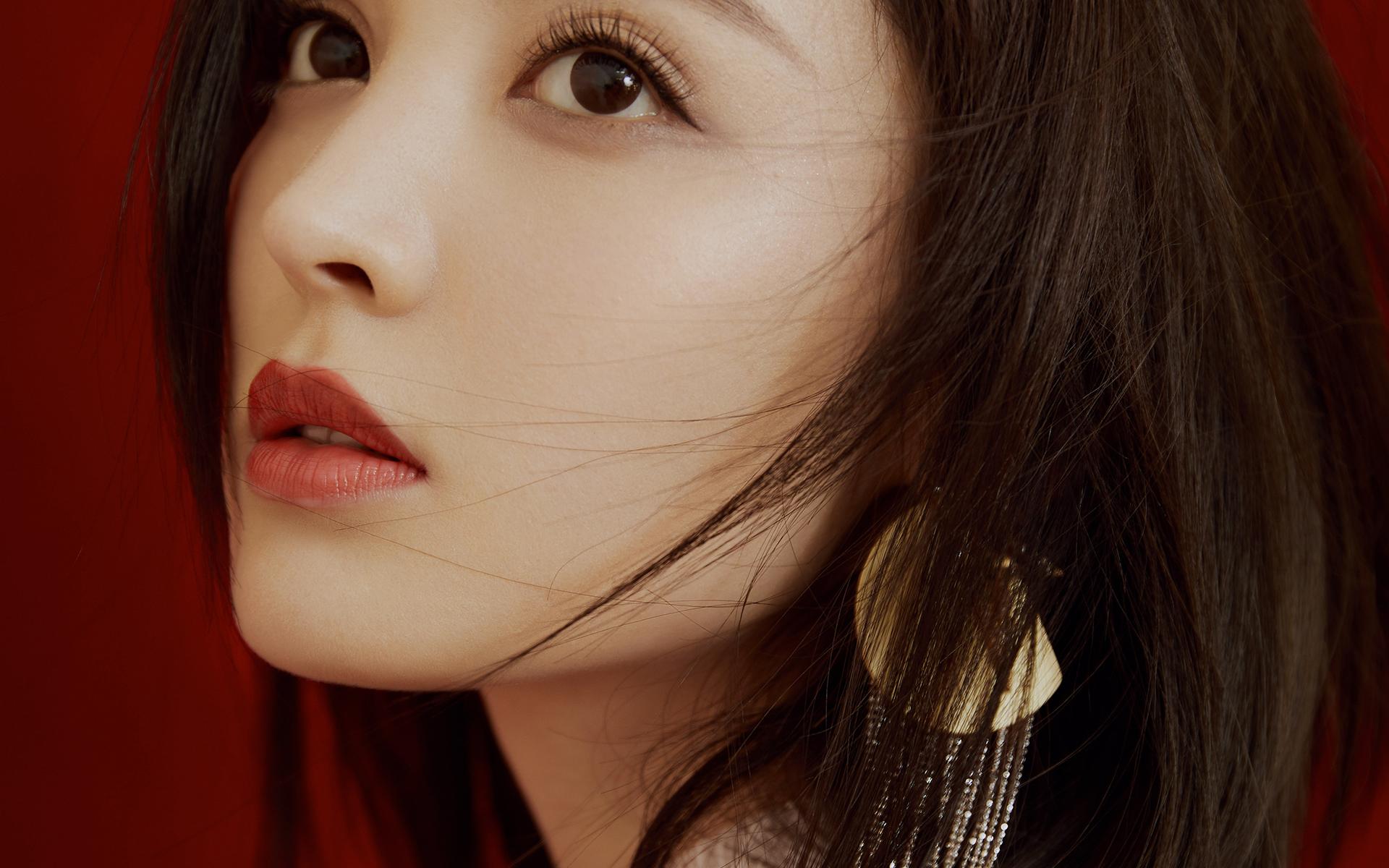 图集分享一组大明星古力娜扎的高清壁纸欢迎收藏