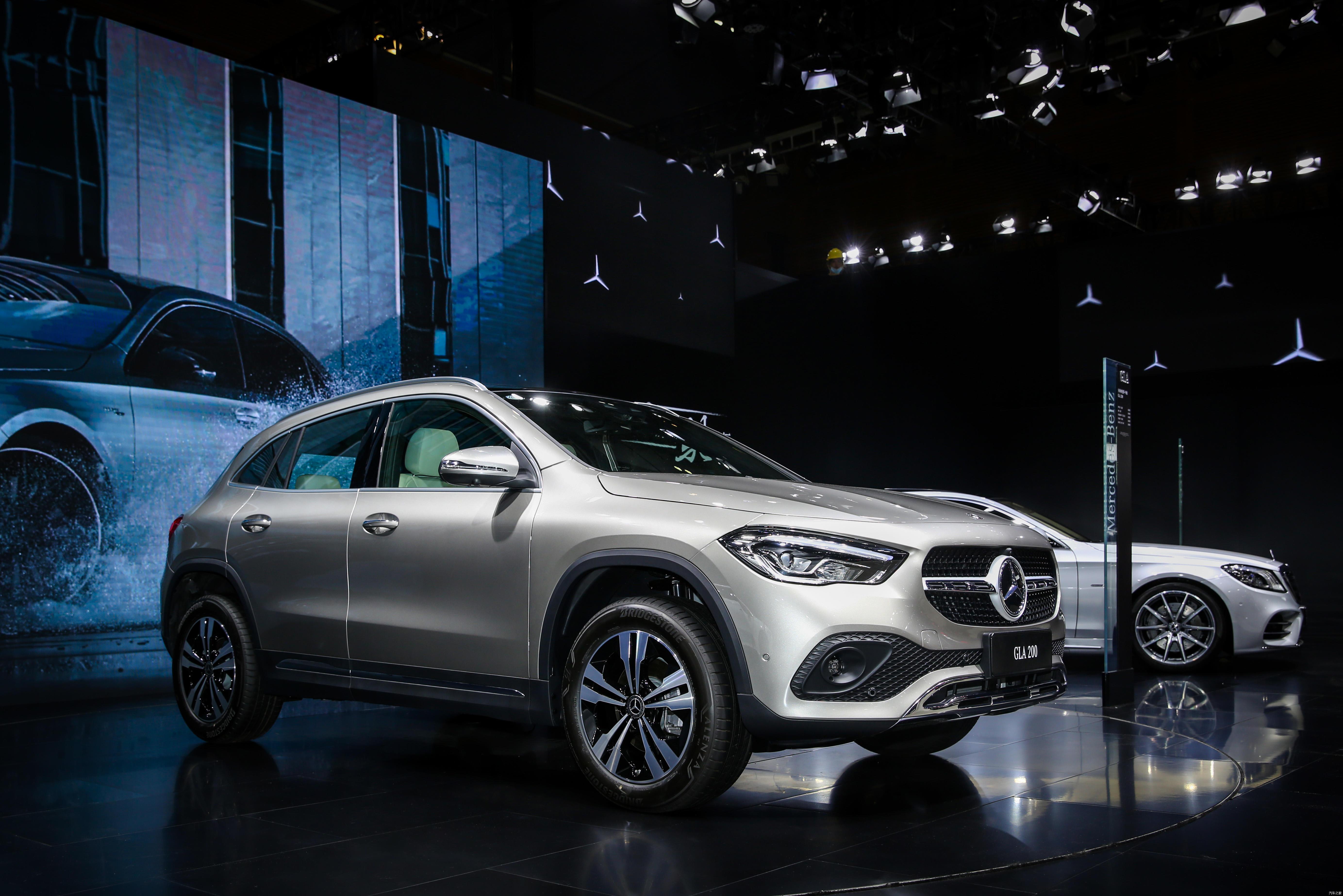 粤港澳大湾区车展换代产品全新奔驰gla亮相全方面的进化