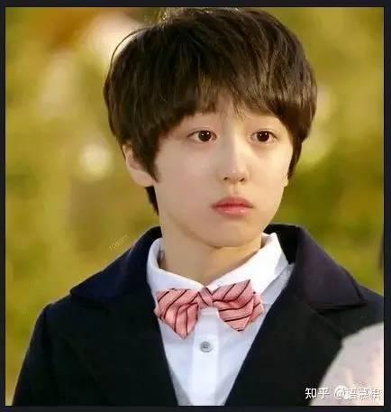 姜澯熙被称为小宋仲基,崔珉豪,金载沅的童年时期都是由他饰演