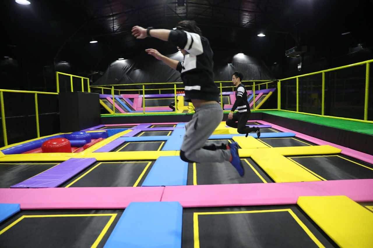 将女研究生摔成截瘫的蹦床到底有多危险