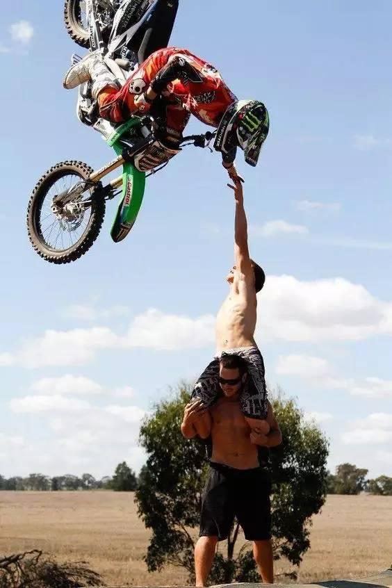 机车语录 飞起来的句子 Ixieme网