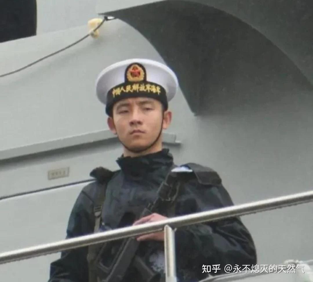 中国人民解放军海军制服图片_百度知道