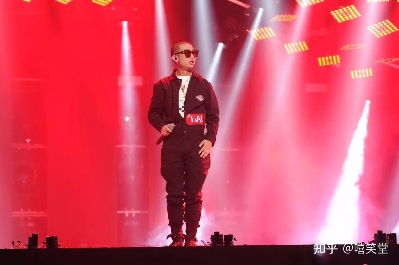 贝贝突然官宣将与网红方丈发出只手遮天骂我的都别听