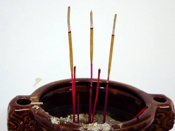 祭祀亲人去烧香香断了怎么办01061775988