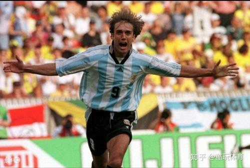 天下足球绝对巨星巴乔下载_足球传奇巨星_阿根廷足球传奇巨星