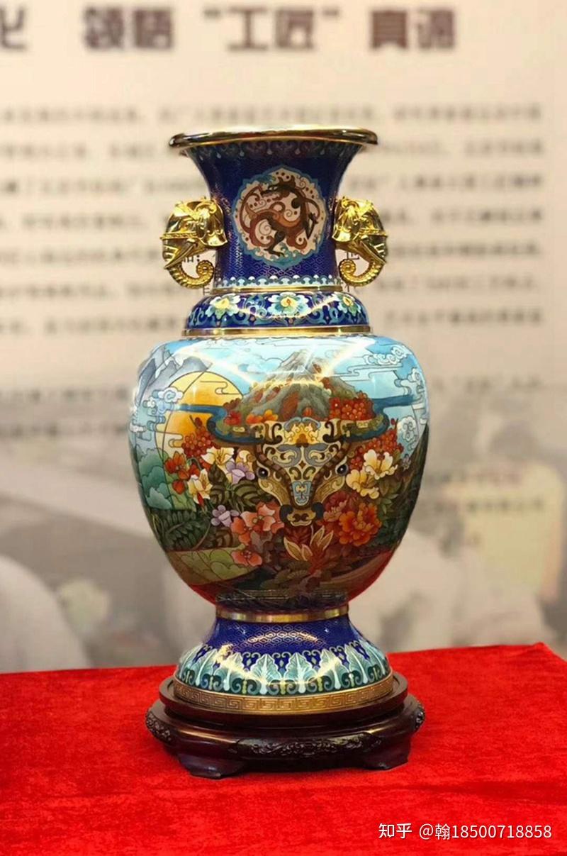 钟连盛李静大师景泰蓝中国牛千米铜丝勾勒中华崛起的盛世繁荣景泰蓝