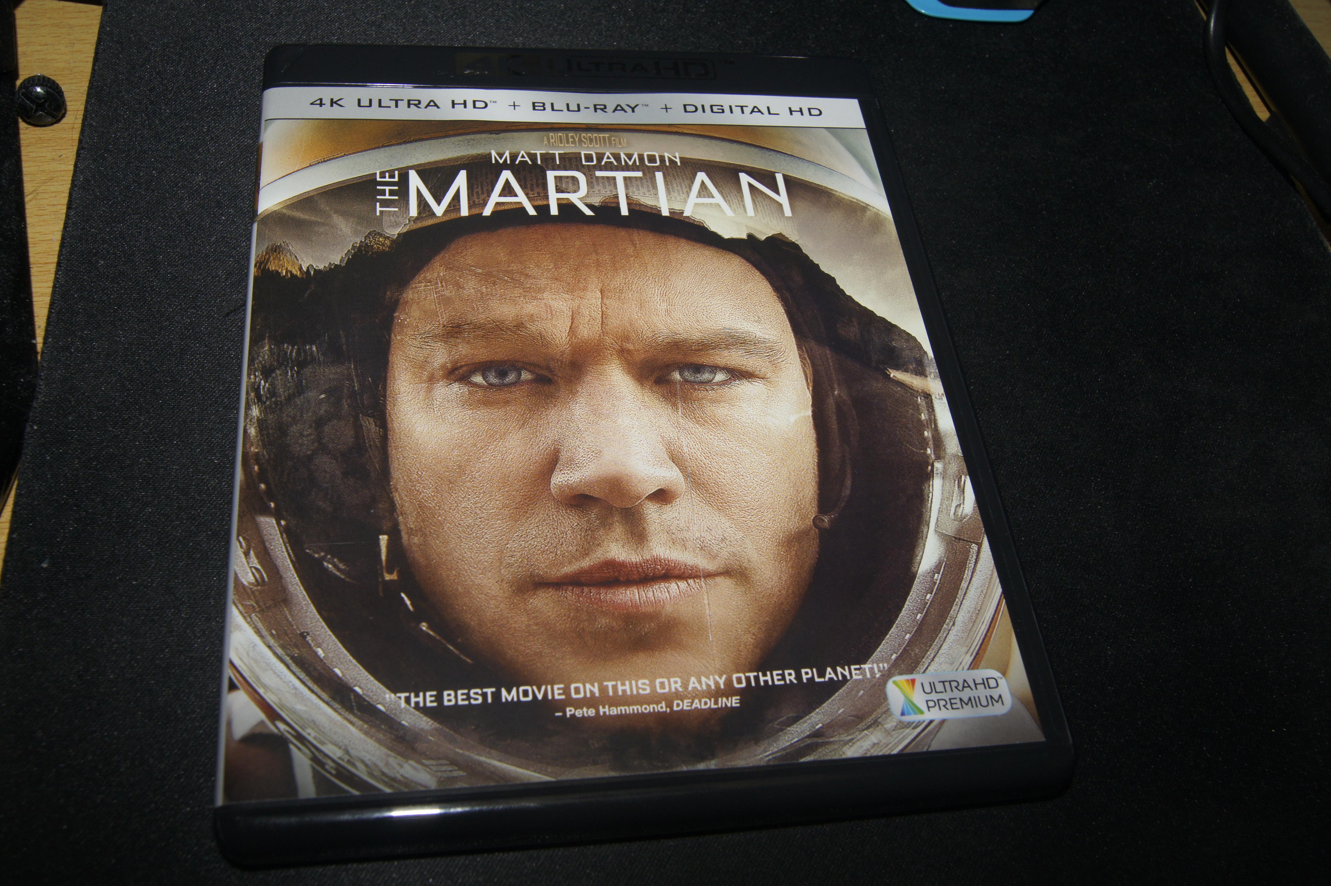 电影实体光盘载体,通常拥有3840*2160的分辨率,hdr高动态范围,杜比