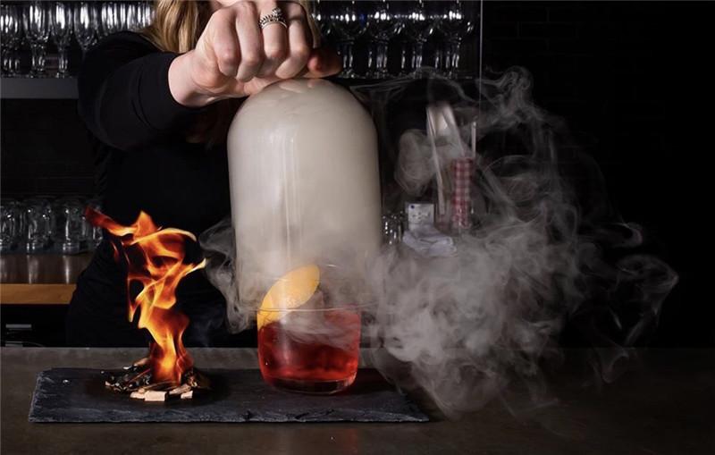 关于鸡尾酒常见的烟熏做法