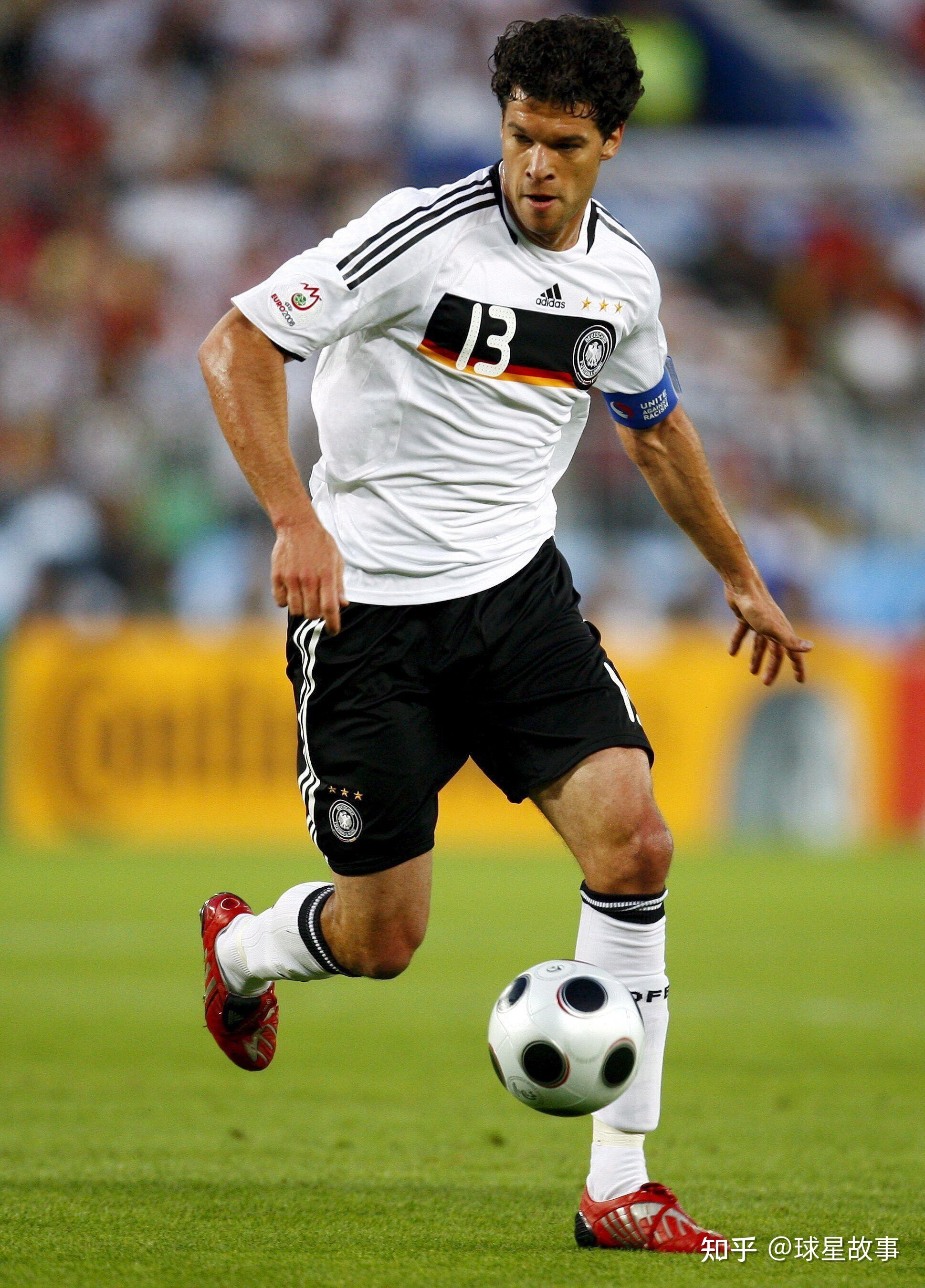 世界足坛历史上最具代表的十大顶级后腰马特乌斯皮尔洛领衔