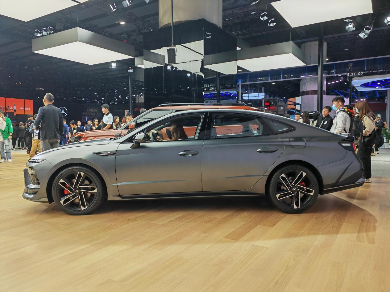 造型更运动北京现代十一代索纳塔亮相广州车展