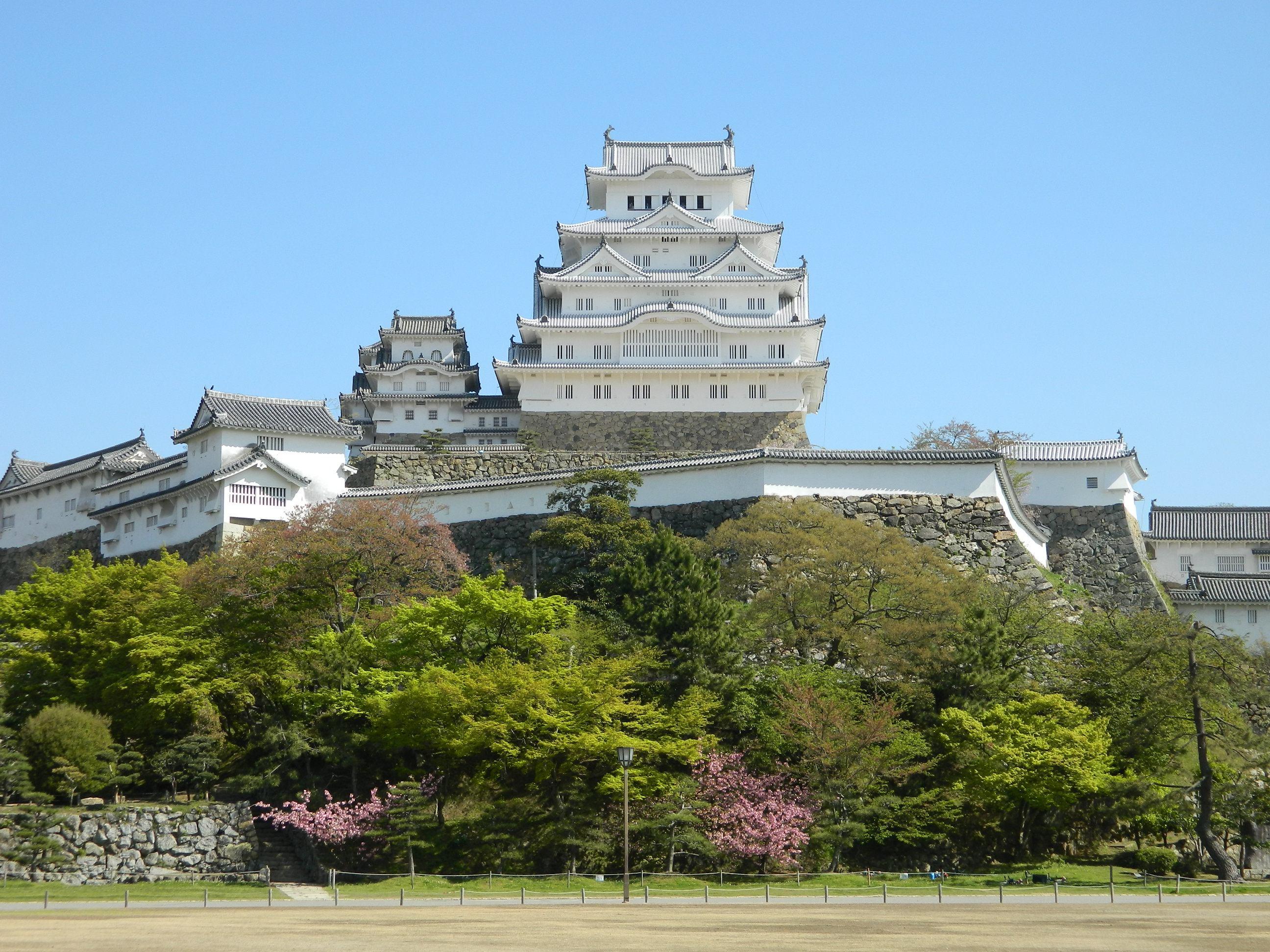 日本除了大阪城以外还有什么值得去看的城?
