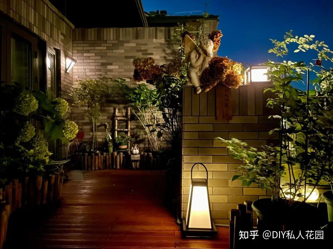 改造25㎡别墅露台,这么漂亮的屋顶花园,有撩到你么 - 知乎