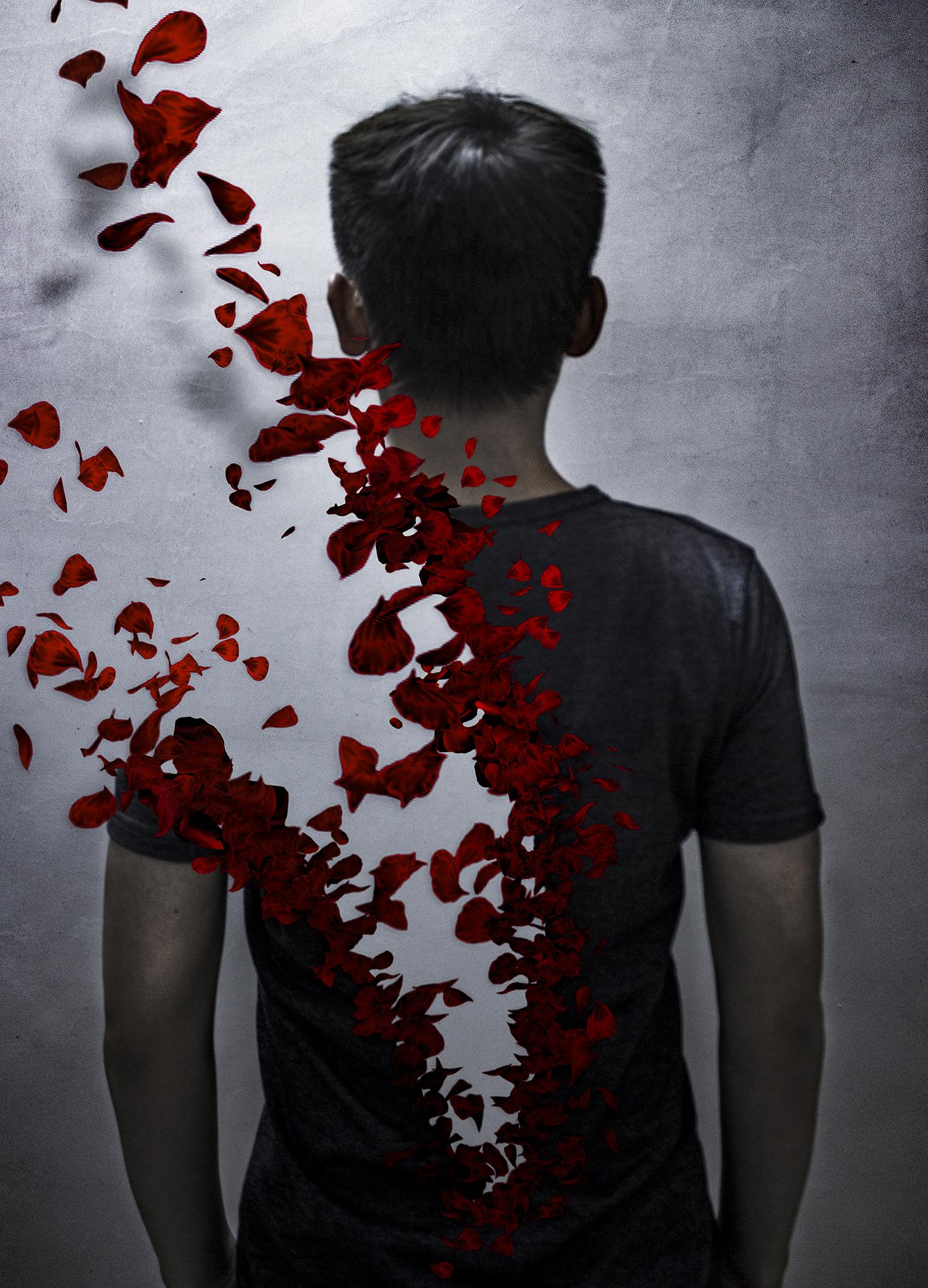 如何用 Ps 做出类似香水这样子的海报?