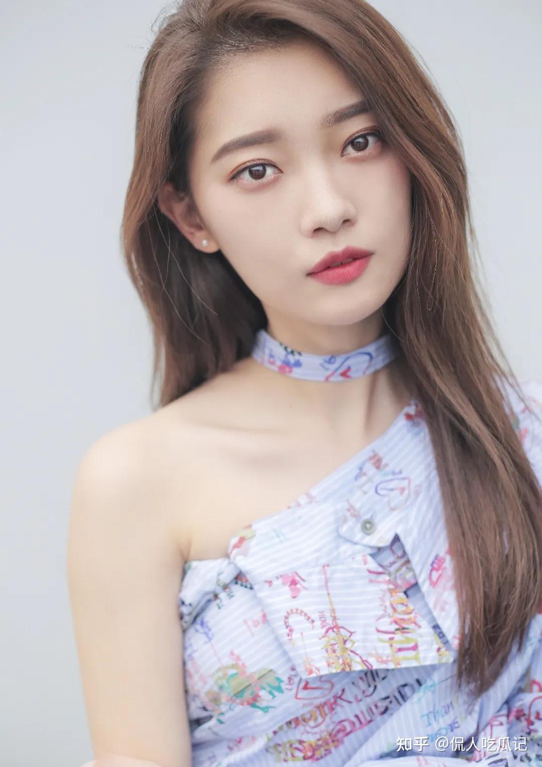 小日子田依桐与陈钰琪同时被老板唐嫣赏识可惜30岁颜值高演技好却不火