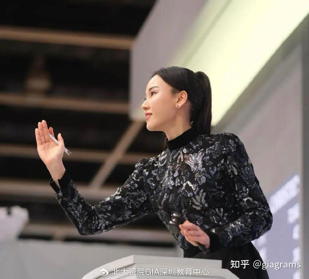 GIA校友之拍行专家系列：2023年佳士得全球唯一一名新晋拍卖官陈历琪- 知乎