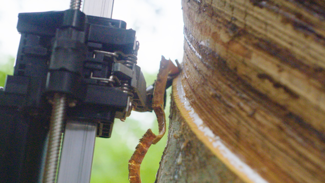 披星戴月地辛苦割胶或成历史,海南胶园迎来这一“神器”! 披星戴月地辛苦割胶或成历史,海南胶园迎来这一“神器”!