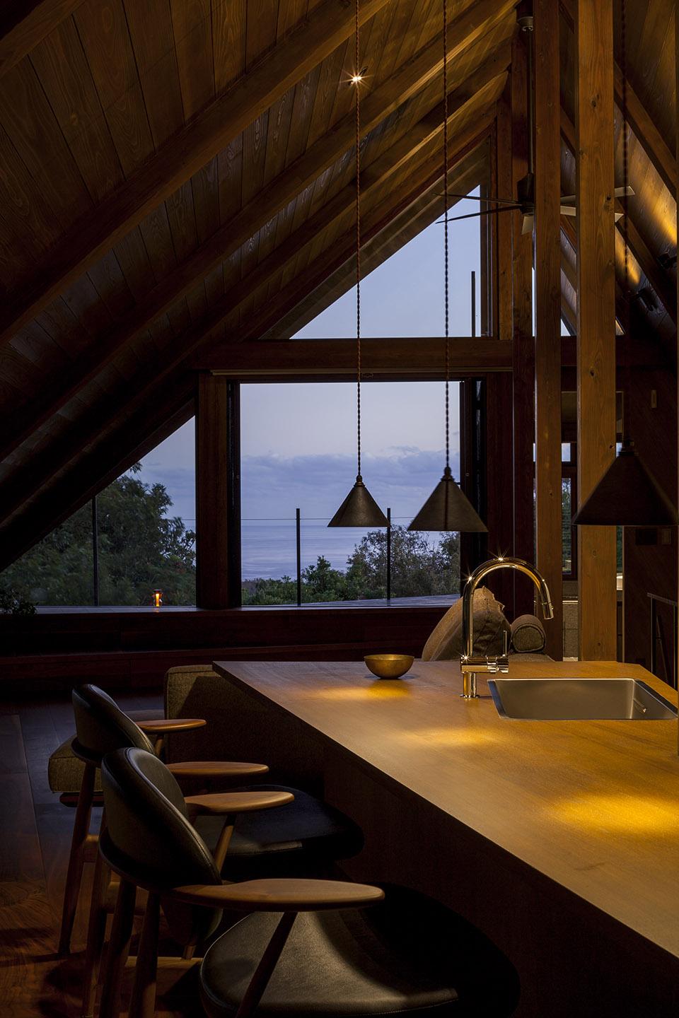 日本隐居式别墅设计:小隐于野的悠闲度假生活