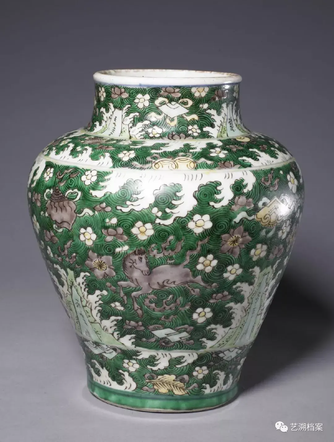 素三彩彩瓷盛世中的一朵奇葩