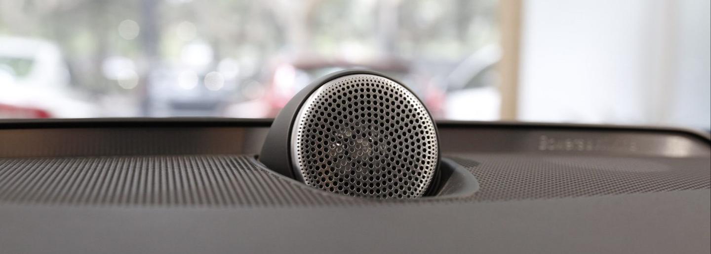 汽车音响里中置喇叭有必要加装吗?