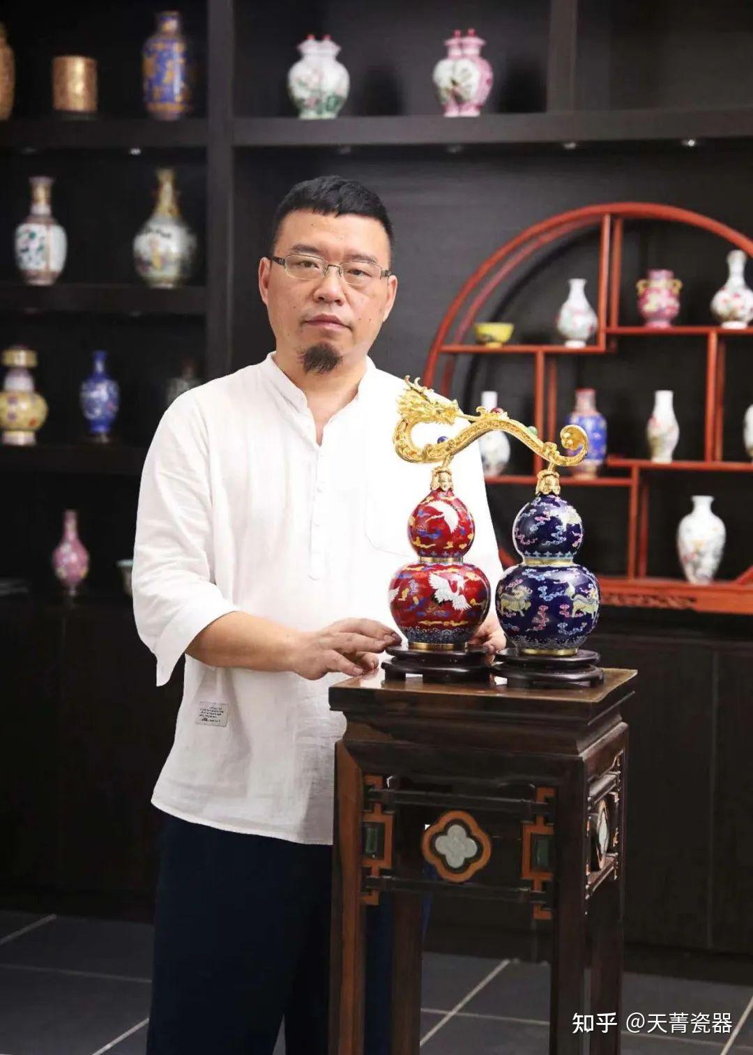 天菁瓷器刘永森阳士琦杨锐三位国匠大师联袂钜献天福联瓶