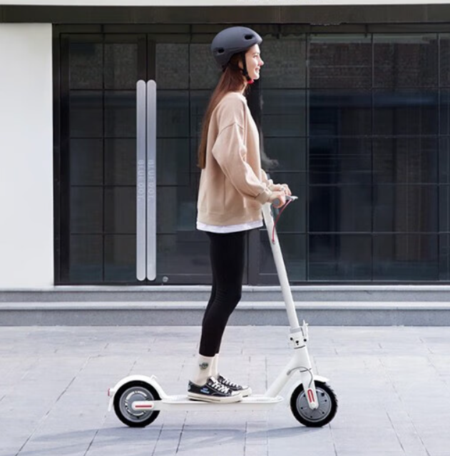 【不会骑车族代步工具】2024电动滑板车选购指南.