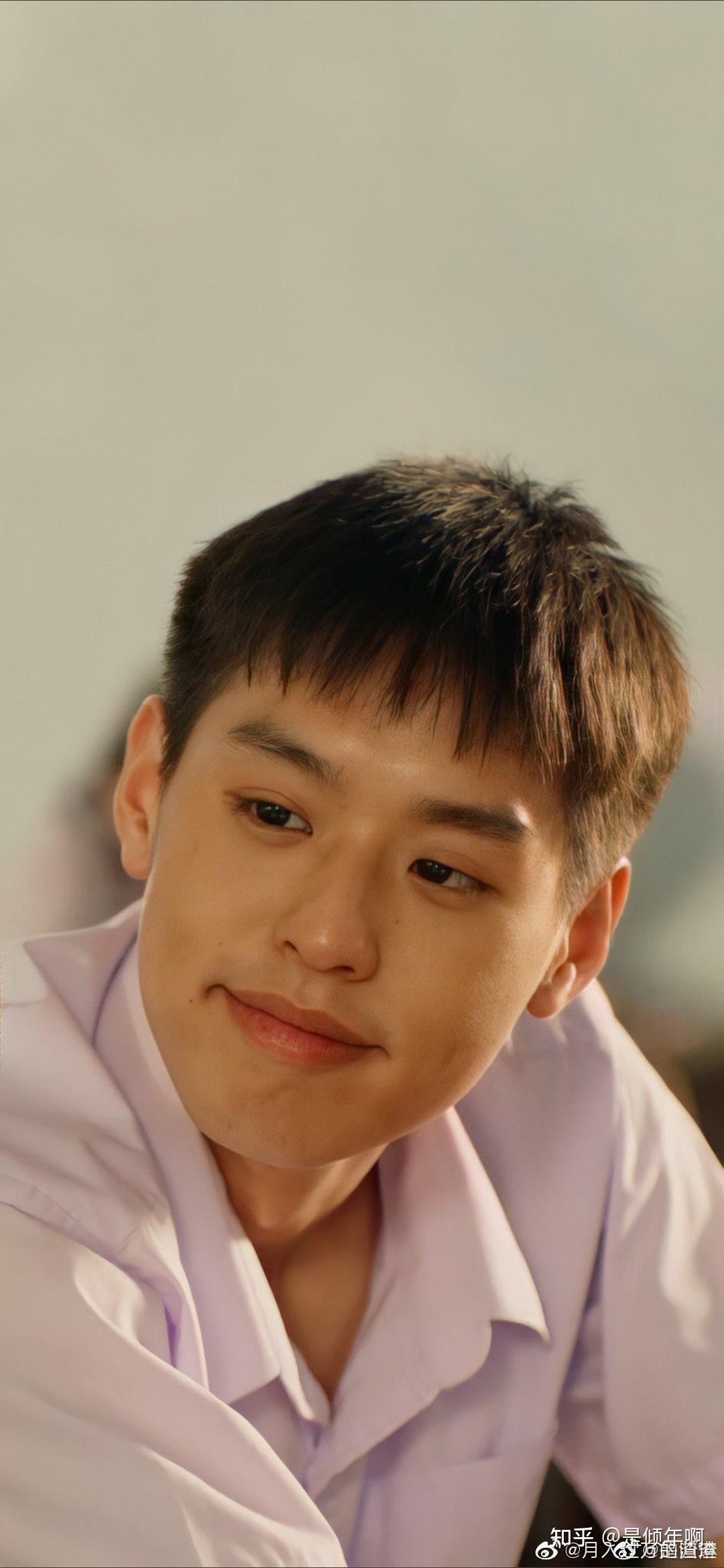 希望大家可以给我发一些billkin的壁纸谢谢