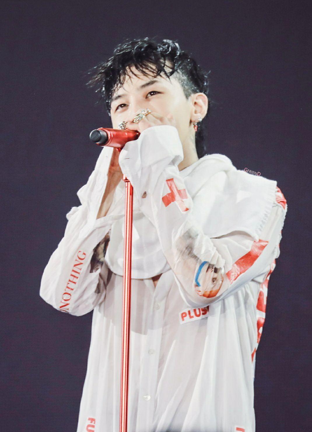 可以分享一下权志龙超帅壁纸吗