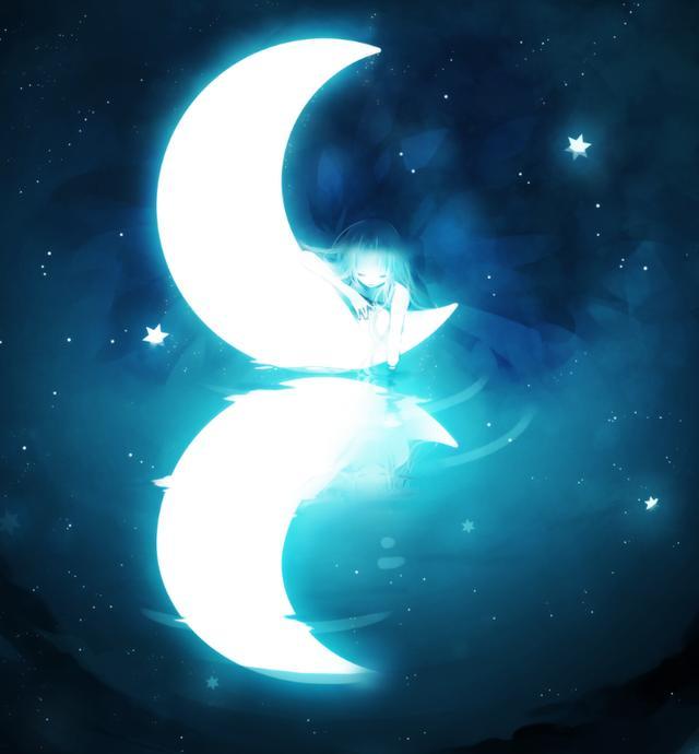 明亮的夜空中有一轮明月,仿佛挂在天边,仿佛在深深的海上.