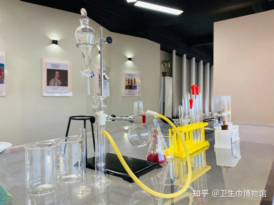 中国首家卫生巾博物馆揭开笼罩女性群体月经羞耻的神秘面纱