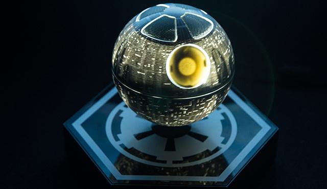 为原型聚焦后定向发射出的能量足以摧毁行星终极绝招是超级激光炮表